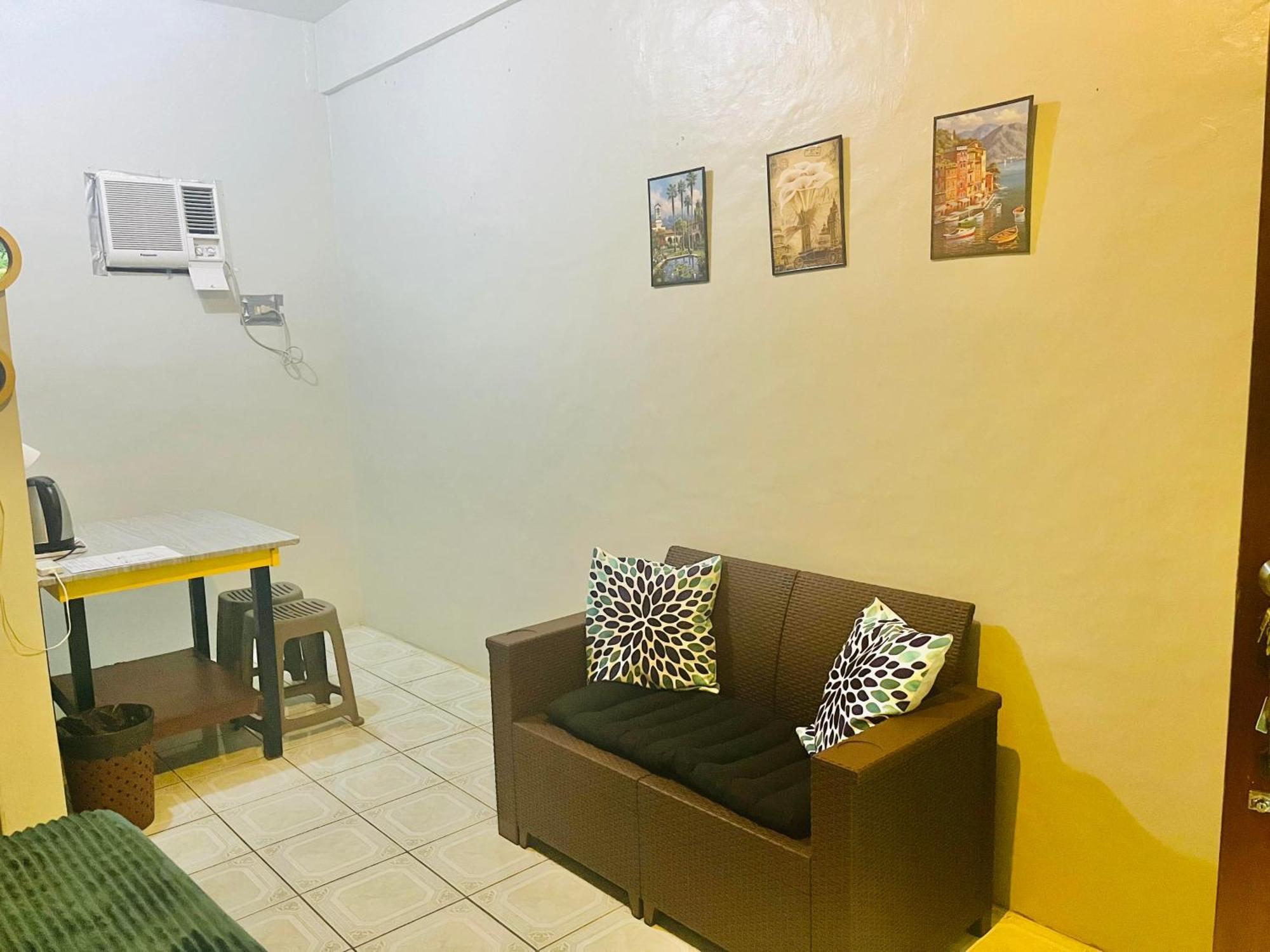 The Studio Byhome Puerto Princesa Екстериор снимка
